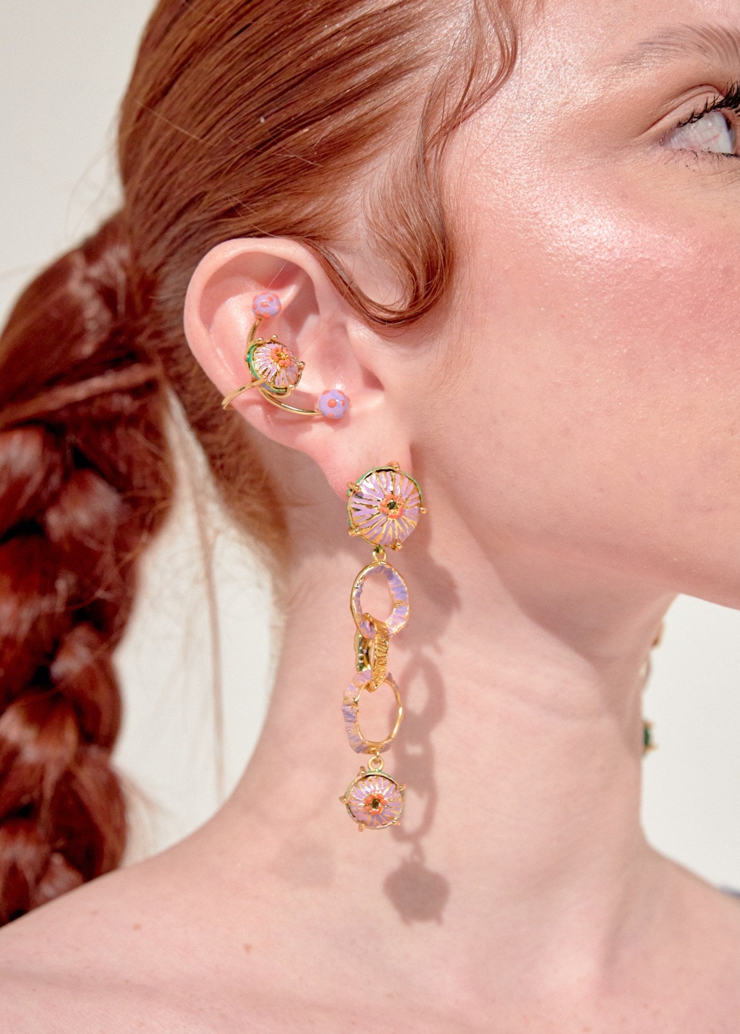 Aretes mini sombrerito largo azul