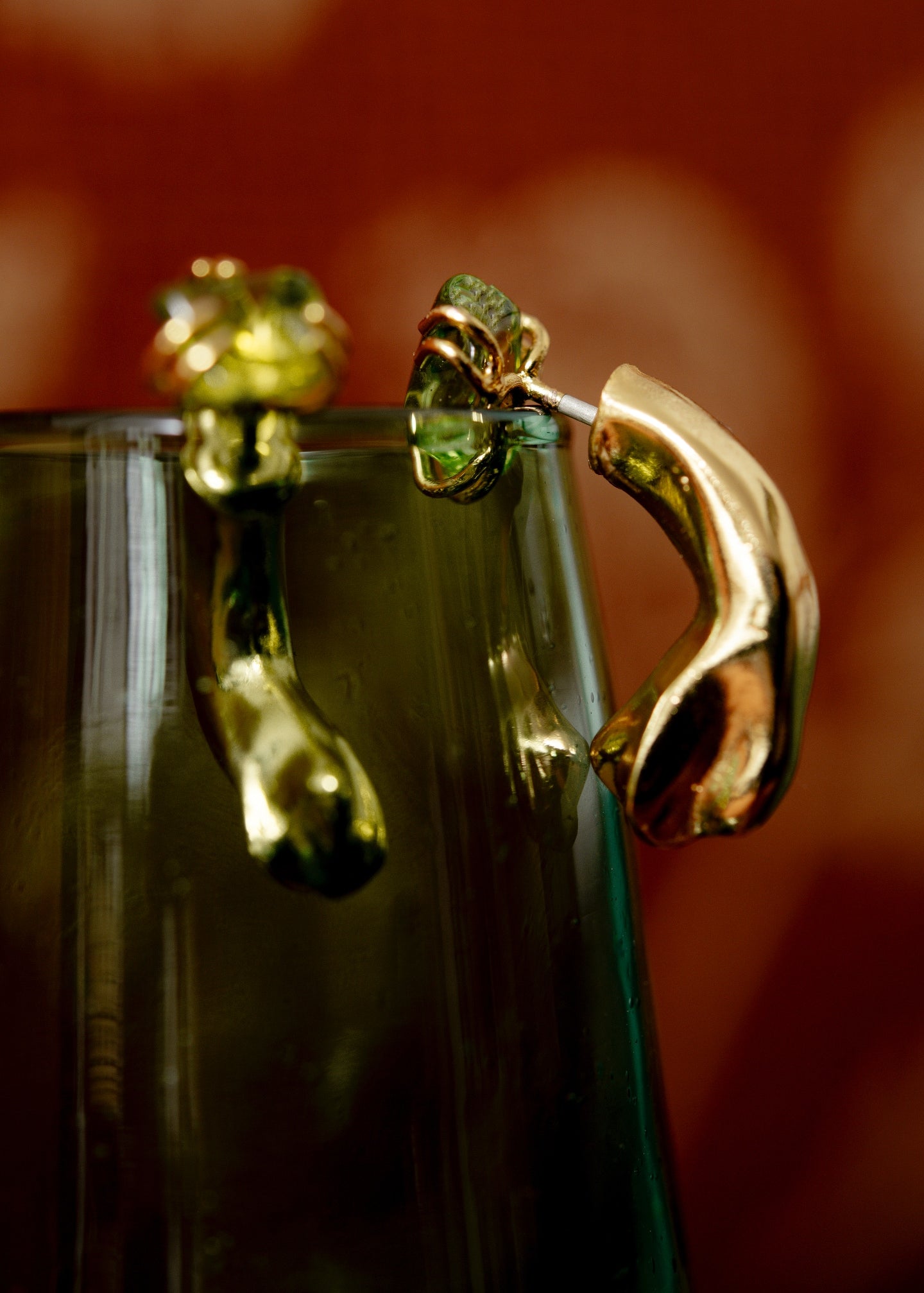 Aretes the mini peridoto petal curve