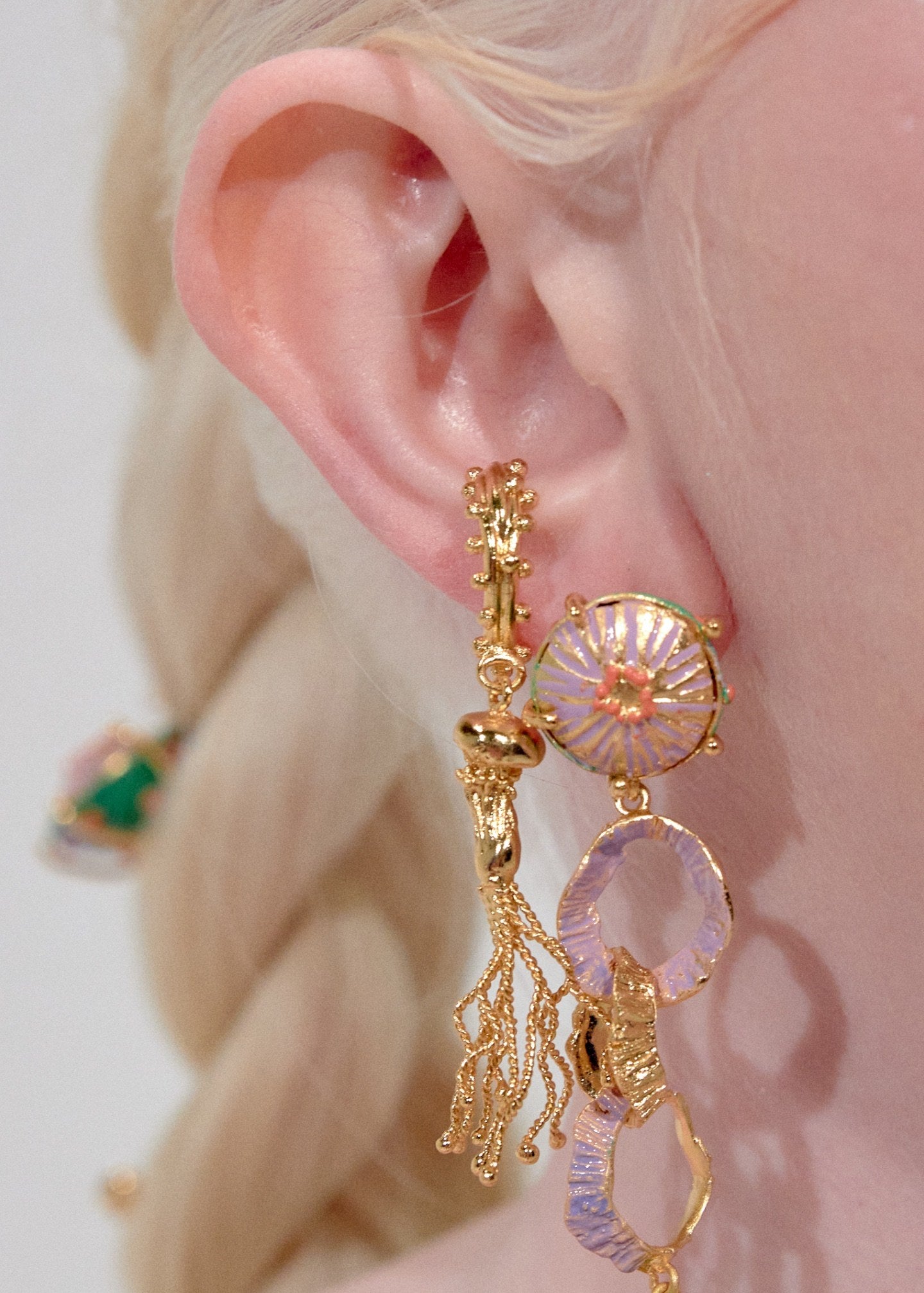 Earcuff Miscelios Dorado